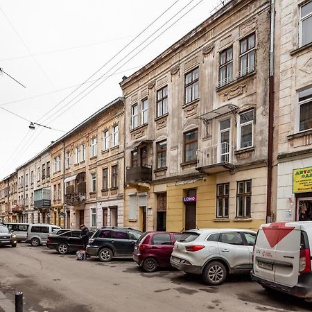 Alfa Apartments Krekhivska 11 Lviv Buitenkant foto
