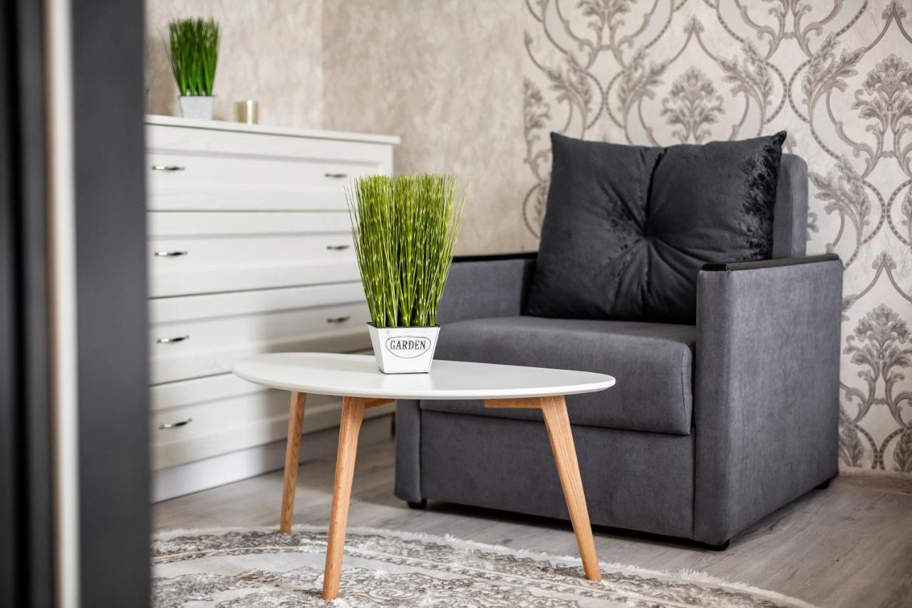Alfa Apartments Krekhivska 11 Lviv Buitenkant foto