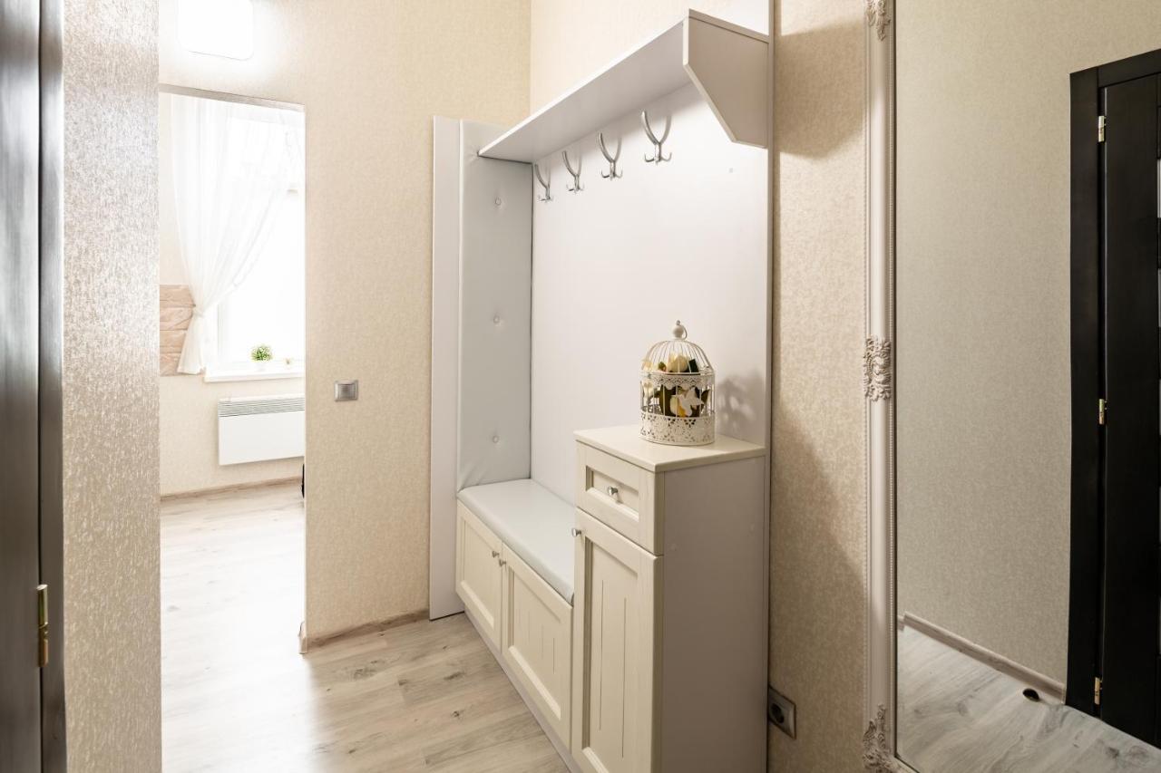 Alfa Apartments Krekhivska 11 Lviv Buitenkant foto